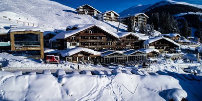 Wellnessurlaub - Thalasso-Therapie - Österreich - Außenansicht | Winter | Das Alpenwelt Resort - MY ALPENWELT Resort****SUPERIOR
