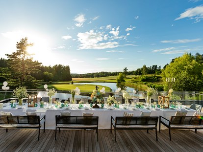 Wellnessurlaub - Golf - Österreich - Terrasse oben für Veranstaltungen ©Inge Prader - Golfresort Haugschlag
