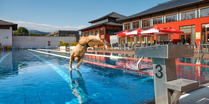 Wellnessurlaub - Pools: Außenpool nicht beheizt - Österreich - Sportbecken außem - Asia Hotel & Spa Leoben 