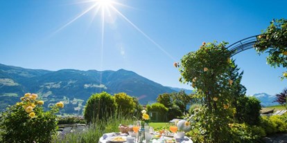 Wellnessurlaub - Parkplatz: gebührenpflichtig in Gehweite - Österreich - Kulinarik im Crystal Garten
 - Gardenhotel Crystal