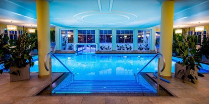 Wellnessurlaub - TCM - Traditionelle Chinesische Medizin - Österreich - Pool - Grandhotel Lienz