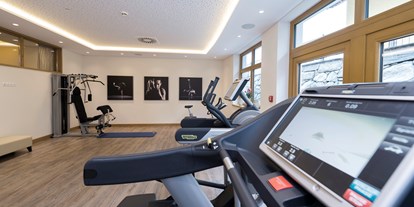 Wellnessurlaub - Zillertal - modern ausgestatteter Fitnessraum mit Technogym Geräten - Hotel Post Kaltenbach
