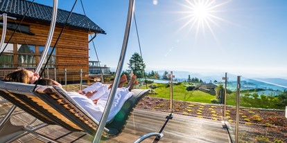 Wellnessurlaub - Shiatsu Massage - Österreich - Sonnen- und Gartenterrassen - Feuerberg Mountain Resort