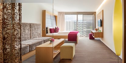 Wellnessurlaub - Hotel-Schwerpunkt: Wellness & Romantik - Österreich - Zimmer mit Seeblick - Ritzenhof****S - Hotel & Spa am See