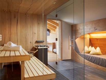 Wellnessurlaub - Wirbelsäulenmassage - Österreich - Saunabereich - Hotel Tirol