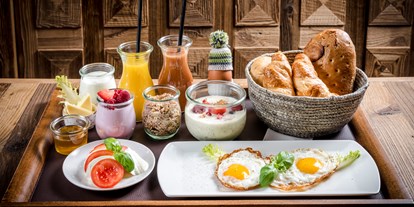 Wellnessurlaub - Bettgrößen: King Size Bett - Österreich - Frühstück bis 12.00 Uhr | für einen entspannten Tag - Kaiserlodge 