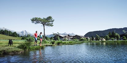 Wellnessurlaub - Aromatherapie - Österreich - Nordic Walking am Wildsee - Spaziergänge und Wanderungen in allen Schwierigkeitsgraden in der Olympiaregion Seefeld - Inntalerhof - DAS Panoramahotel