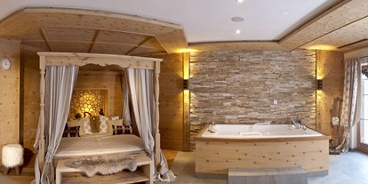 Wellnessurlaub - Mayrhofen (Mayrhofen) - Private Spa Suite für Wellness zu zweit - Verwöhnhotel Kristall - Wellnesshotel für Erwachsene am Achensee
