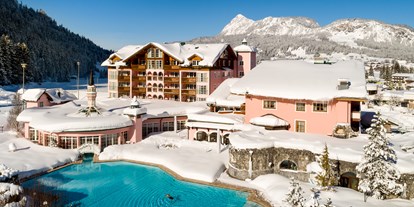 Wellnessurlaub - Wasserbetten - Urlaub im Tannheimer Tal in Tirol im Wellnesshotel ...liebes Rot-Flüh mit großem Freibad - Wellnesshotel ...liebes Rot-Flüh
