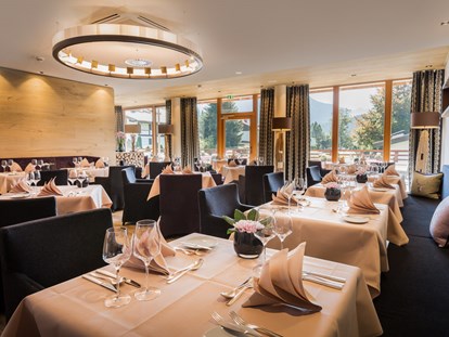 Wellnessurlaub - Hotel-Schwerpunkt: Wellness & Skifahren - Restaurant mit Panoramablick - Hotel Exquisit