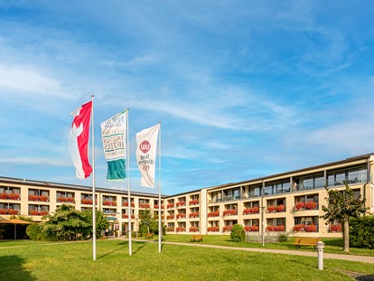Wellnessurlaub - Parkplatz: kostenlos in Gehweite - Best Western Plus Kurhotel an der Obermaintherme