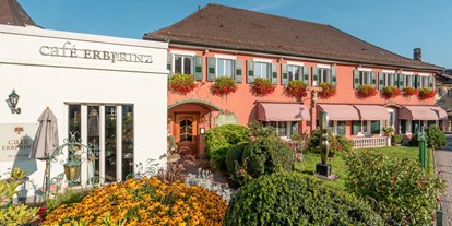 Wellnessurlaub - Klassifizierung: 5 Sterne S - Außenansicht des Hotel Erbprinz - Hotel Erbprinz