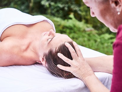 Wellnessurlaub - Lymphdrainagen Massage - Massage - Berlins KroneLamm