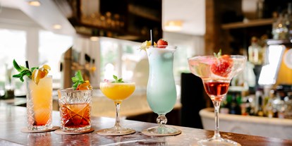 Wellnessurlaub - Golf - Österreich - Genießen Sie unsere Cocktailvariationen an unserer Hotelbar - CESTA GRAND Aktivhotel & Spa