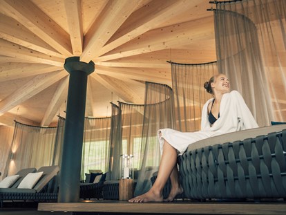 Wellnessurlaub - Hotel-Schwerpunkt: Wellness & Beauty - Panoramaruheraum - Torghele's Wald & Fluh
