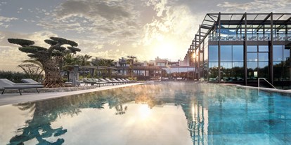 Wellnessurlaub - Pools: Schwimmteich - Italien - Quellenhof Luxury Resort Lazise - Quellenhof Luxury Resort Lazise