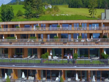 Wellnessurlaub - Parkplatz: kostenlos beim Hotel - Tratterhof Mountain Sky® Hotel