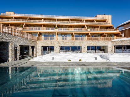 Wellnessurlaub - Fußreflexzonenmassage - Tratterhof Mountain Sky® Hotel