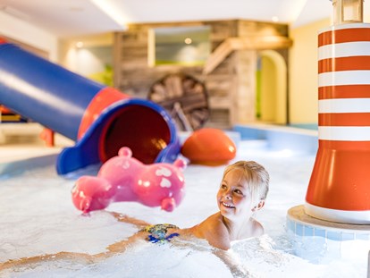 Wellnessurlaub - Hotel-Schwerpunkt: Wellness & Familie - Kidspool - Hotel Masl
