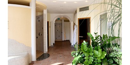 Wellnessurlaub - Thalasso-Therapie - unsere Wellness-Landschaft mit 4 verschiedenen Saunen, Indoor-Pool, Fitnessraum, Ruheraum und vielem mehr - Hotel Am Hirschhorn
