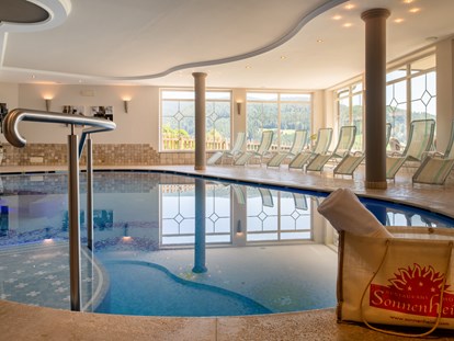 Wellnessurlaub - Hotel-Schwerpunkt: Wellness & Skifahren - Hallenbad - Hotel Sonnenheim