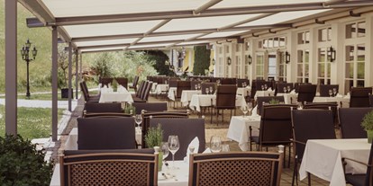 Wellnessurlaub - Bad Mitterndorf - Restaurant Pichlarn, Terrasse - IMLAUER Hotel Schloss Pichlarn