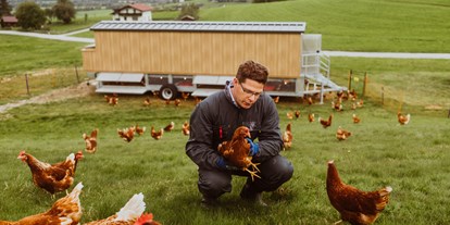 Wellnessurlaub - Ayurveda-Therapie - Österreich - eigene Hühner für frische Bio-Eier, Thema Nachhaltigkeit, IMLAUER Hotel Schloss Pichlarn - IMLAUER Hotel Schloss Pichlarn