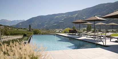 Wellnessurlaub - Therme - Sky-Infinity-Pool 32 °C mit Thermalwasser - Feldhof DolceVita Resort