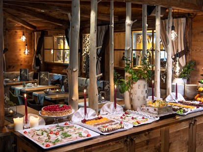 Wellnessurlaub - Hotel-Schwerpunkt: Wellness & Skifahren - Kuchenbuffet  - ABINEA Dolomiti Romantic SPA Hotel