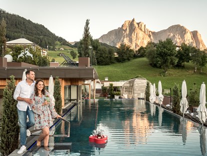 Wellnessurlaub - Hotel-Schwerpunkt: Wellness & Skifahren - Außenpool - ABINEA Dolomiti Romantic SPA Hotel