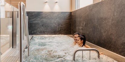 Wellnessurlaub - Pools: Sportbecken - Österreich - Hofgut Apartment & Lifestyle Resort Wagrain