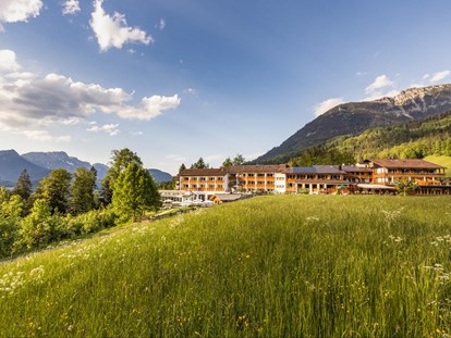 Wellnessurlaub - Kitzbühel - Hotel Alpenhof Sommeransicht - Alm- & Wellnesshotel Alpenhof