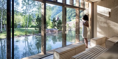Wellnessurlaub - Wirbelsäulenmassage - Meransen - Sauna - ADLER Spa Resort DOLOMITI