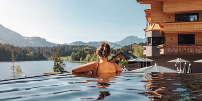Wellnessurlaub - Umgebungsschwerpunkt: Strand - Österreich - #mylakesidemoment - Alpenhotel Kitzbühel am Schwarzsee