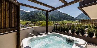 Wellnessurlaub - Trentino-Südtirol - Zimmer mit Whirlpool - Hotel Mein Matillhof