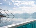 Wellnesshotel: Genießen Sie das beeindruckendes Panorama vom Solebecken auf unserer Dachterrasse. - Hotel Hohenwart