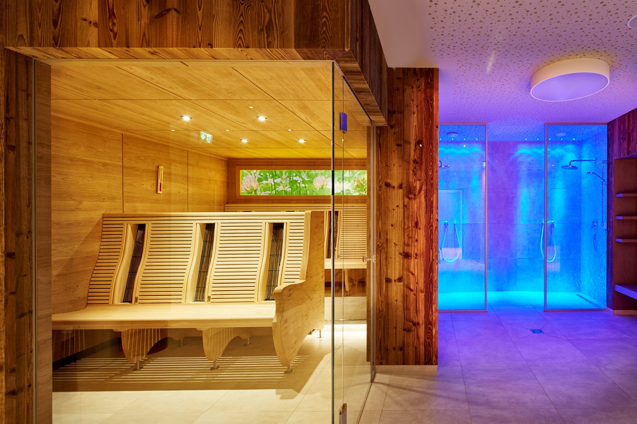 ZillergrundRock Luxury Mountain Resort Saunen und Bäder im Detail Sommerwiese