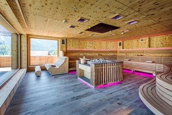 Wellnesshotel: Zirben-Panorama-Sauna
©️ Günter Standl - Hotel Post Lermoos