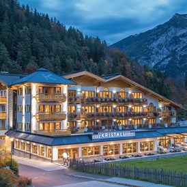 Wellnesshotel: Schönes 4-Sterne Superior Wellnesshotel am Achensee in Tirol - Verwöhnhotel Kristall - Wellnesshotel für Erwachsene am Achensee