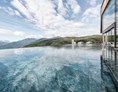 Wellnesshotel: Infinity-Sky-Pool - Alpine Lifestyle Hotel Ambet