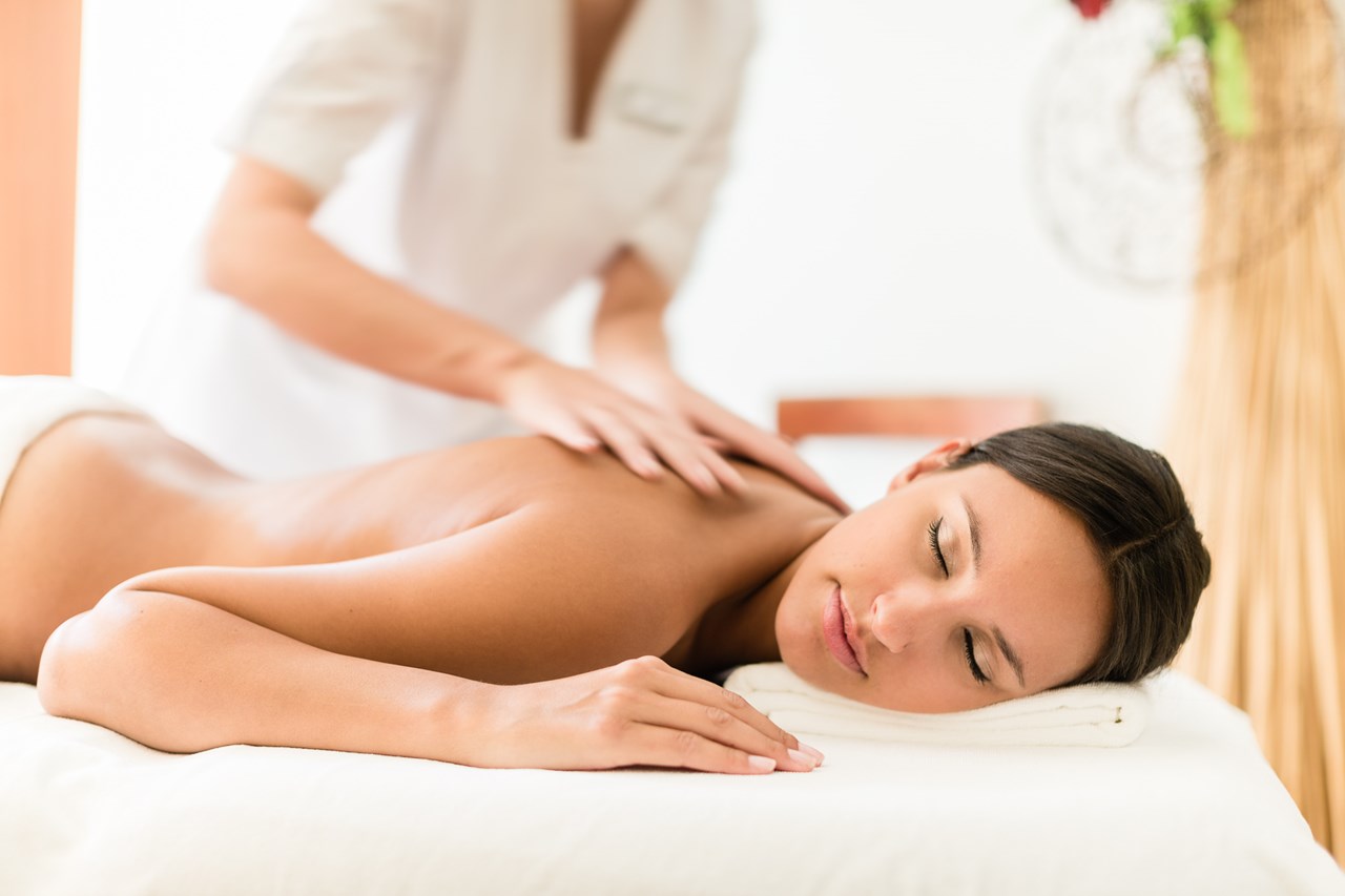 Hotel Masl Massagen im Detail Entspannende Ganzkörpermassage