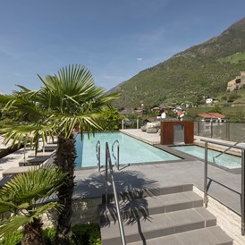 Wellnesshotel: Solepool 34 °C im Sky-Spa - Feldhof DolceVita Resort