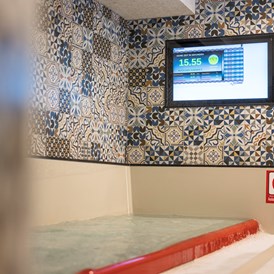 Wellnesshotel: Indoor-Röhren-Wasserrutsche über 3 Etagen - Feldhof DolceVita Resort