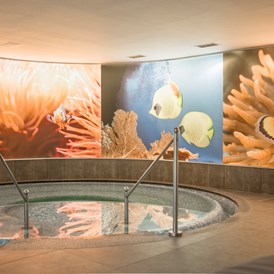 Wellnesshotel: Whirlpool 34 °C im Family-Spa - Feldhof DolceVita Resort