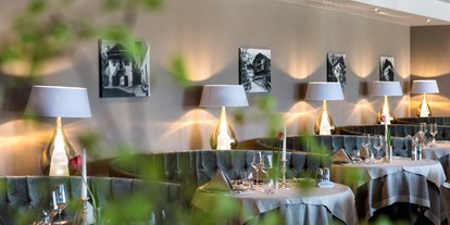 Wellnessurlaub - Pools: Infinity Pool - Kastelbell-Tschars - Der moderne Speisesaal – mit großen Panoramafenstern - Hotel Hohenwart