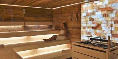 Wellnessurlaub - Bettgrößen: Doppelbett - Mauerbach - Finnische Sauna mit Salzsteinwand - Schlosspark Mauerbach