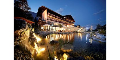 Wellnessurlaub - Pools: Schwimmteich - Hotel Berghof