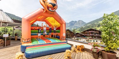 Wellnessurlaub - Hotel-Schwerpunkt: Wellness & Skifahren - Kitzbühel - Outdoorspielplätze - Galtenberg Resort 4*S
