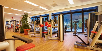 Wellnessurlaub - Hotel-Schwerpunkt: Wellness & Sport - Finkenberg - 160m² lichtdurchflutendes Fitness-Studio - Genießer-Hotel Theresa