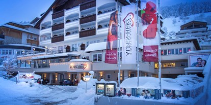 Wellnessurlaub - Peeling - Nauders - Aussenansicht Winter - Romantik & Spa Alpen-Herz
